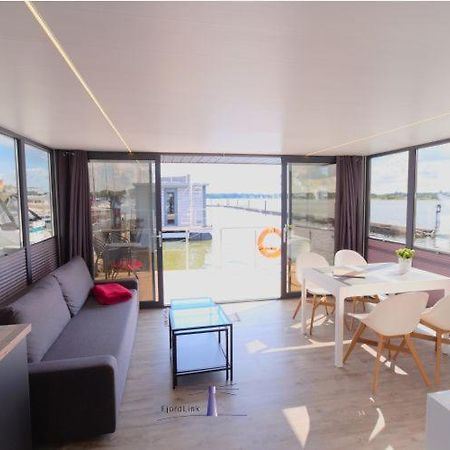 Hausboot Fjord Aries Mit Dachterrasse In Schleswig Hotel Buitenkant foto