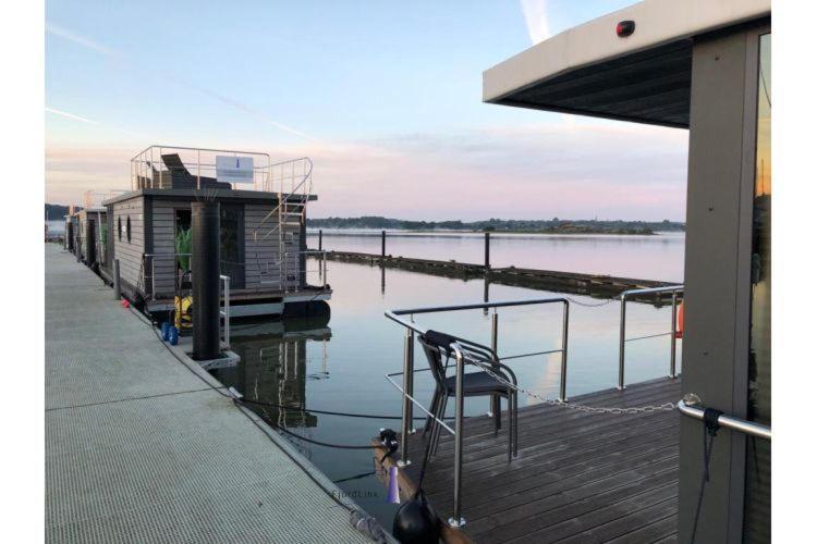Hausboot Fjord Aries Mit Dachterrasse In Schleswig Hotel Buitenkant foto